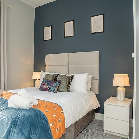 2 Bdr & 1 Bdr Apartments At Queens Uni By Belfast City Breaks Ngoại thất bức ảnh