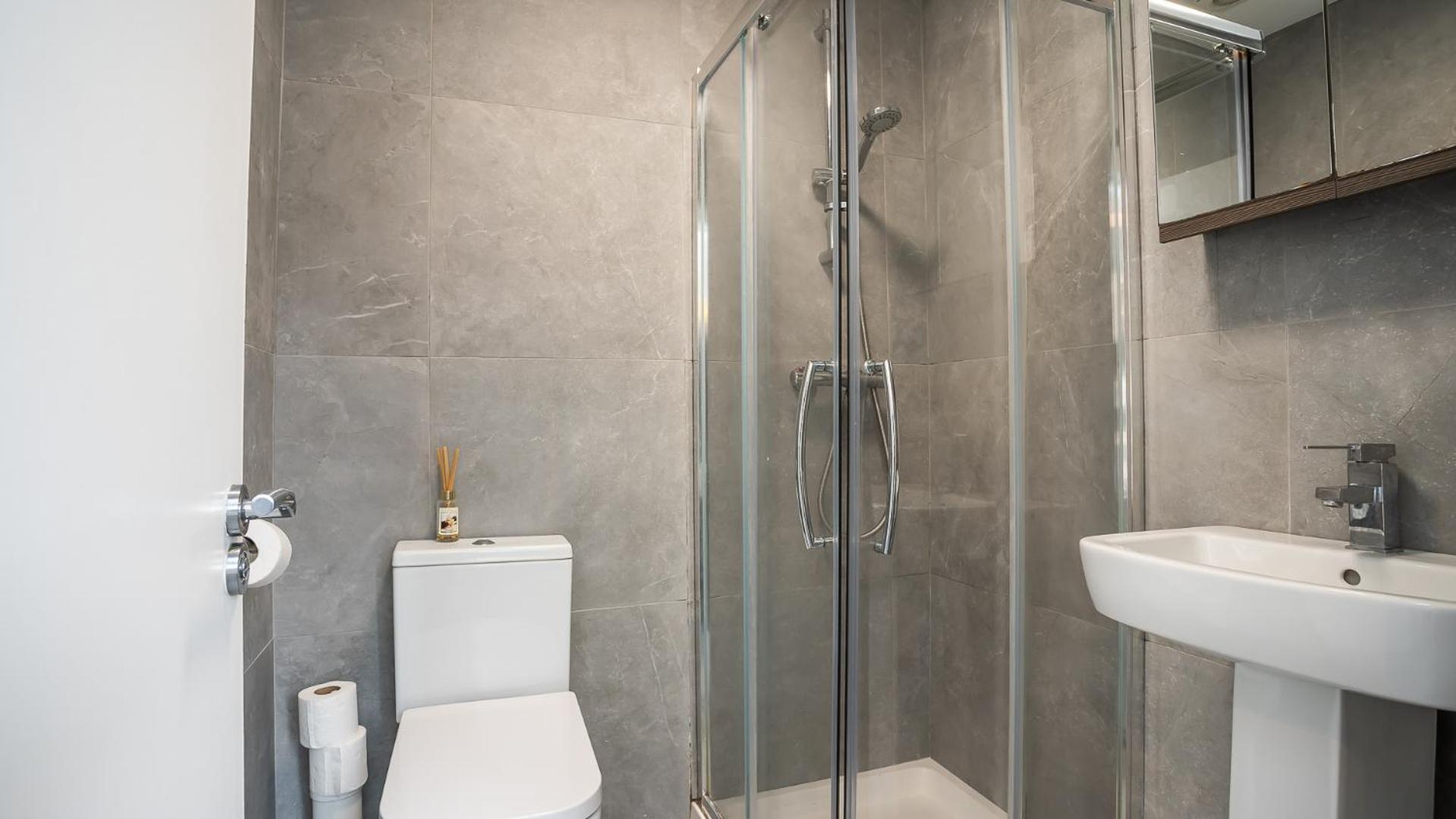2 Bdr & 1 Bdr Apartments At Queens Uni By Belfast City Breaks Ngoại thất bức ảnh