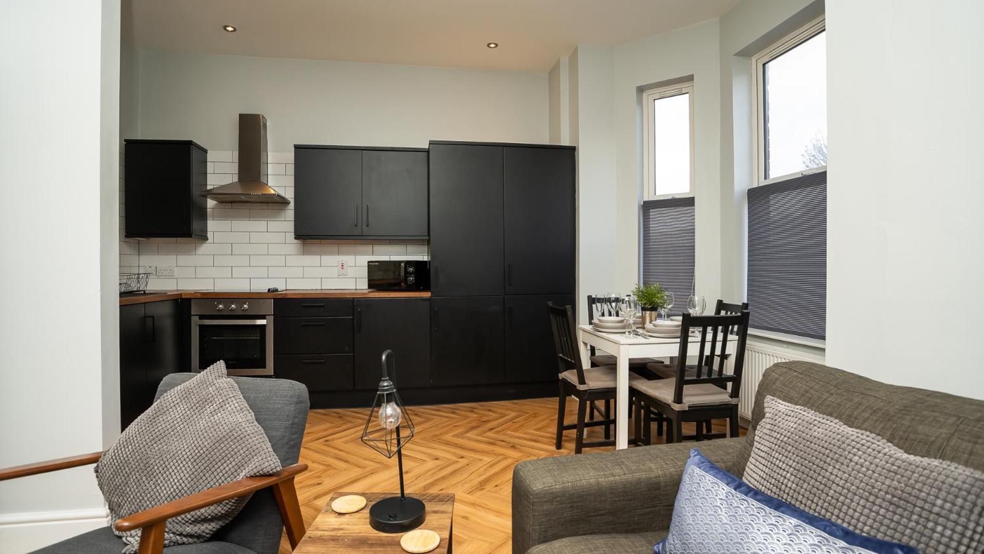 2 Bdr & 1 Bdr Apartments At Queens Uni By Belfast City Breaks Ngoại thất bức ảnh