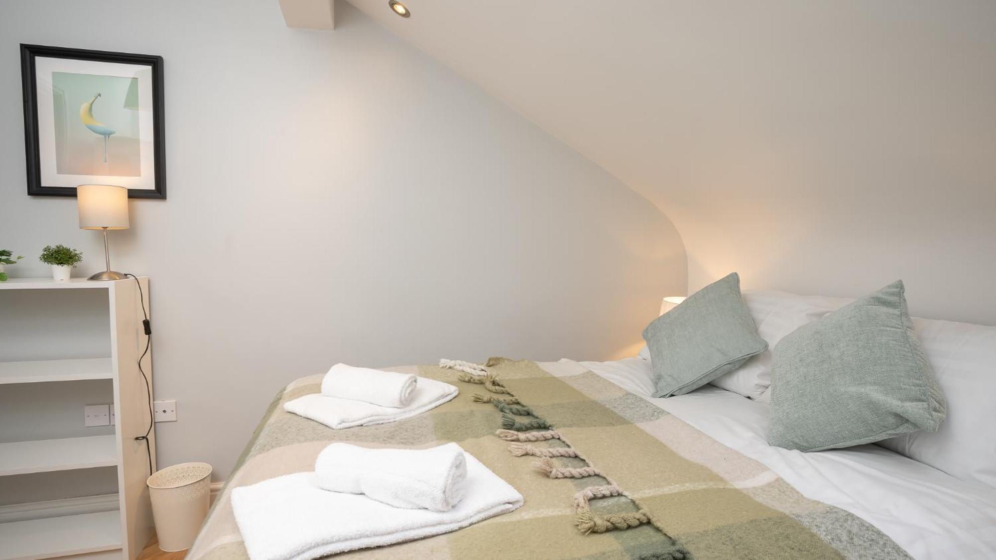 2 Bdr & 1 Bdr Apartments At Queens Uni By Belfast City Breaks Ngoại thất bức ảnh