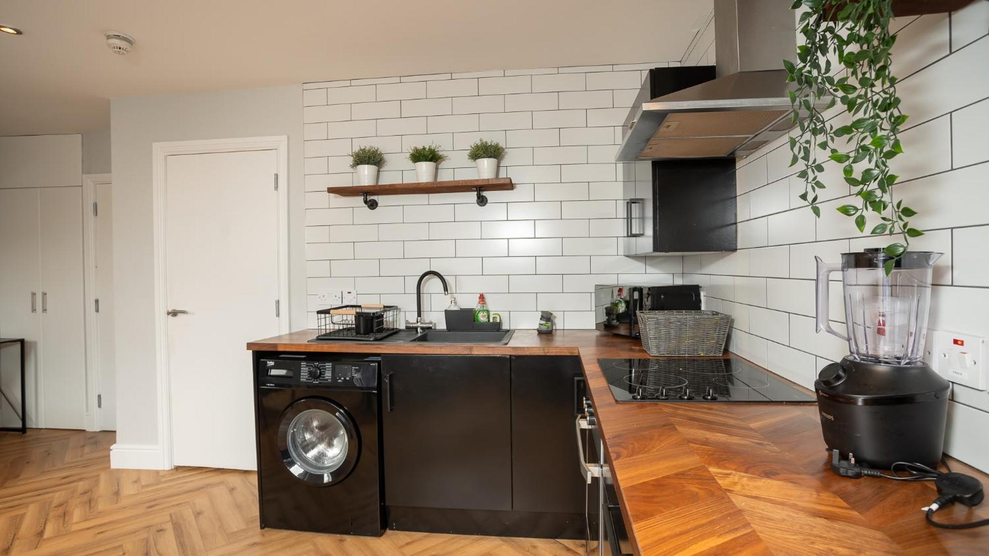 2 Bdr & 1 Bdr Apartments At Queens Uni By Belfast City Breaks Ngoại thất bức ảnh